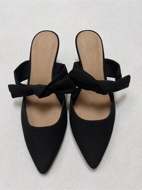 LOFT Outlet Black Bow Pointed Toe Slingback Flats Size 8